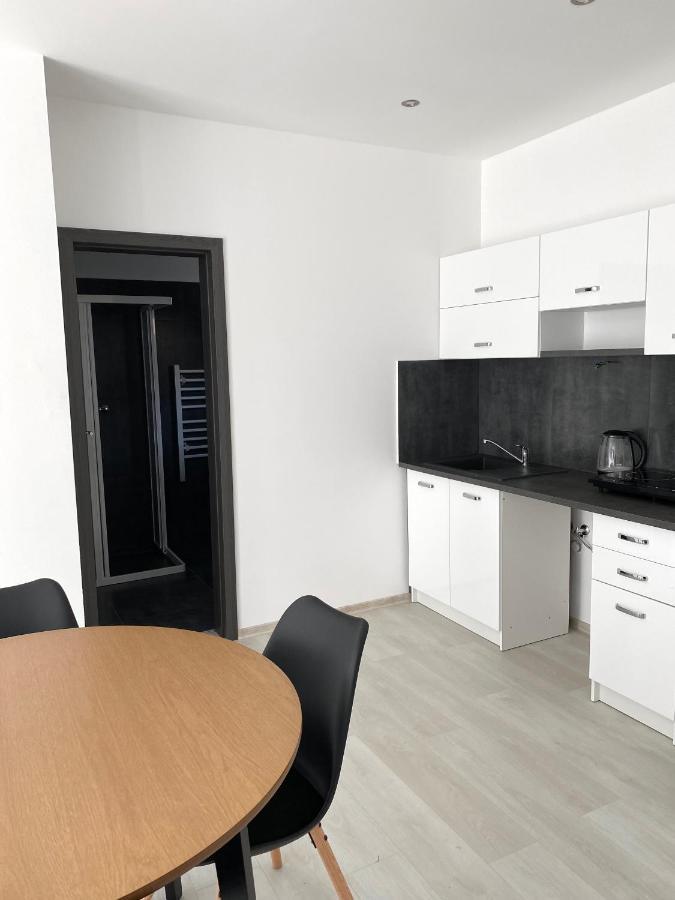 Mg Apartments Sturovo Exterior photo
